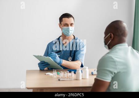Programme de vaccination, vaccination antivirale et préparation pour la procédure contre le virus Covid-19 Banque D'Images