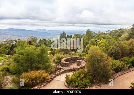 Vue panoramique sur les Blue Mountains au jardin botanique près de Sydney, en Australie. Banque D'Images