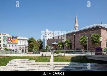 Vue sur la mosquée Dzhumaya depuis l'ancien stade de Philipopolis, Plovdiv, Bulgarie Banque D'Images