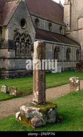 La vieille croix de tous les Saints, Sherbourne, warwickshire, Angleterre, Royaume-Uni Banque D'Images