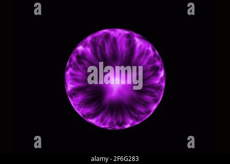 Ballon d'énergie abstrait sur fond noir. Magic Lightning plasma avec énergie à l'intérieur. Banque D'Images