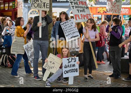 WATERFORD / IRLANDE / SEPT 20-2019 manifestations contre le changement climatique. Mobilisation pour l'environnement Banque D'Images