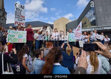 WATERFORD / IRLANDE / SEPT 20-2019 manifestations contre le changement climatique. Mobilisation pour l'environnement Banque D'Images