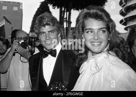 Ted McGinley et Brooke Shields le 20 décembre 1979. Crédit: Ralph Dominguez/MediaPunch Banque D'Images