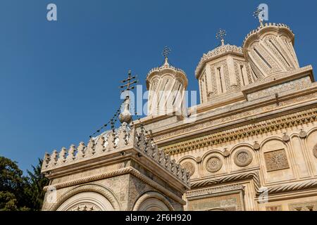 Curtea de Argeș est une cathédrale orthodoxe roumaine de Curtea de Argeș, Roumanie. Banque D'Images