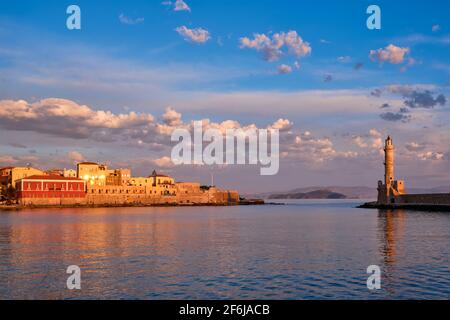 Vieux port pittoresque de la Canée, île de Crète. Grèce Banque D'Images