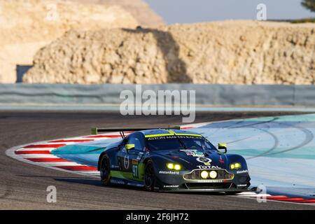 97 TURNER Daren (gbr), ADAM Jonny (gbr), Aston Martin Vantage équipe Aston Martin, action pendant le Championnat du monde d'endurance WEC 2017 de la FIA, 6 heures de Bahreïn du 15 au 18 novembre au circuit International de Sakhir - photo DPPI Banque D'Images