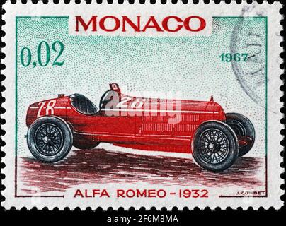 Alfa Romeo de 1932 sur timbre d'époque de Monte-Carlo Banque D'Images