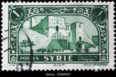 Paysage urbain d'Alep sur timbre-poste syrien d'époque Banque D'Images