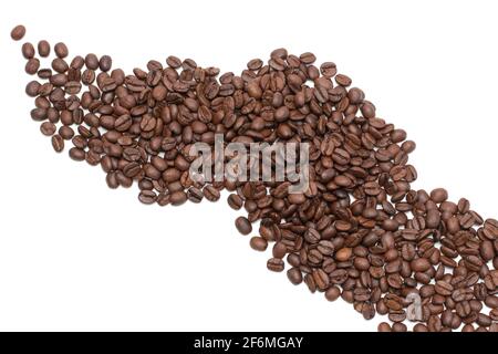 Les grains de café sont éparpillés. Isolé sur fond blanc. Banque D'Images