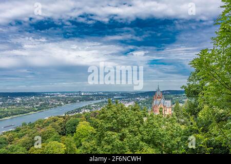 Schloss château Drachenburg est un palais à Konigswinter sur le Rhin, près de la ville de Bonn en Allemagne Banque D'Images