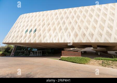 'Al Ain, Abu Dhabi, Émirats arabes Unis - 27 mars 2021 : le zoo Al Ain Centre Sheikh Zayed pour l'éducation et la recherche l'architecture moderne' Banque D'Images