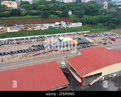 Parade de la Journée nationale camerounaise sur le boulevard du 20 Mai Banque D'Images