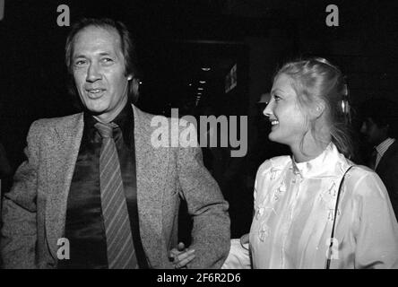 David Carradine et Gail Jensen 16 juin 1982 crédit : Ralph Dominguez/MediaPunch Banque D'Images