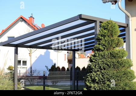 Port de plaisance moderne et de haute qualité dans une seule maison familiale.