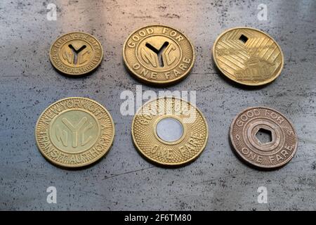 STILL Life of Very Token utilisé dans NYC Subways de 1953 à 1995, NYC, USA Banque D'Images