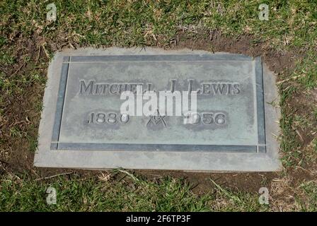 Glendale, Californie, États-Unis 31 mars 2021 UNE vue générale de l'atmosphère de l'acteur Mitchell Lewis grave au Forest Lawn Memorial Park le 31 mars 2021 à Glendale, Californie, États-Unis. Il était dans 175 films et connu pour jouer le capitaine des sorcières méchants de la garde de Winkie dans le magicien d'Oz. Photo par Barry King/Alay stock photo Banque D'Images