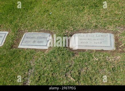 Glendale, Californie, États-Unis 31 mars 2021 UNE vue générale de l'atmosphère de l'acteur Mitchell Lewis grave au Forest Lawn Memorial Park le 31 mars 2021 à Glendale, Californie, États-Unis. Il était dans 175 films et connu pour jouer le capitaine des sorcières méchants de la garde de Winkie dans le magicien d'Oz. Photo par Barry King/Alay stock photo Banque D'Images