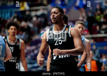 SAINT-PÉTERSBOURG, RUSSIE - 2 AVRIL : William Howard de LDLC ASVEL Villeurbanne pendant le match EuroLeague Basketball entre BC Zenit Saint-Pétersbourg Banque D'Images