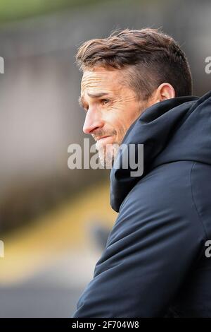 DERBY, ANGLETERRE. 2 AVRIL : Chris Cohan, entraîneur de la première équipe de Luton Town regardant nerveux pendant le match de championnat Sky Bet entre Derby County et Luton Town au Pride Park, Derby le vendredi 2 avril 2021. (Credit: Jon Hobley | MI News) Credit: MI News & Sport /Alay Live News Banque D'Images