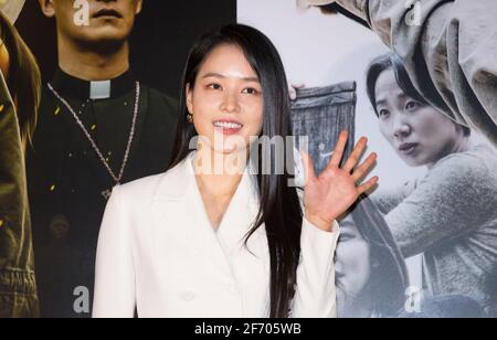 Séoul, Corée du Sud. 1er avril 2021. L'actrice sud-coréenne Ahn Ji-hye pose pour les photographes lors de l'avant-première de 'Slate'.UN film d'action de fantaisie sud-coréen, Slate a été prévisualisé au cinéma Lotte et sera sorti le 08 avril 2021. (Photo de Jaewon Lee/SOPA Images/Sipa USA) crédit: SIPA USA/Alay Live News Banque D'Images