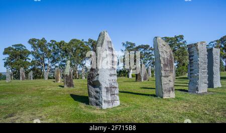 Les pierres sur pied australiennes, récreusées en 1992 à Glen Innes, les monolithes rendent hommage à l'héritage celtique des premiers colons européens jusqu'à Th Banque D'Images