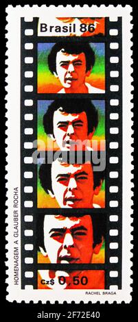 MOSCOU, RUSSIE - 20 JANVIER 2021 : timbre-poste imprimé au Brésil hommage à Glauber Rocha, vers 1986 Banque D'Images
