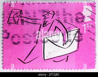 MOSCOU, RUSSIE - 22 DÉCEMBRE 2020: Timbre-poste imprimé au Royaume-Uni montre Postman, Greetings Timbres 2004 - série occasions, vers 2004 Banque D'Images