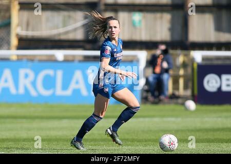 Bath, Royaume-Uni. 04e avril 2021. LIA Warti (13 Arsenal) contrôle le ballon (action) pendant le match de la FA WSL entre Bristol City et Arsenal au parc Twerton à Bath, Angleterre crédit: SPP Sport Press photo. /Alamy Live News Banque D'Images