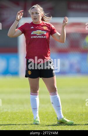 Crawley, Royaume-Uni. 4 avril 2021. Kirsty Hanson de Manchester United lors du match de Super League féminin FA entre Brighton & Hove Albion Women et Manchester United Women au People's Pension Stadium le 4 avril 2021 à Crawley, Royaume-Uni Credit: Paul Terry photo/Alay Live News Banque D'Images