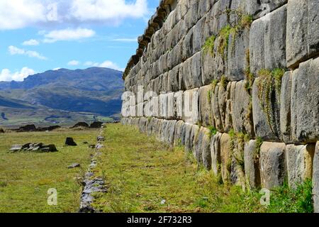 Ruines de Huanuco Pampa, centre administratif de l'Inca, province de dos de Mayo, Pérou Banque D'Images