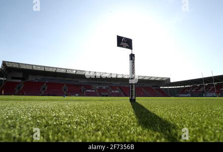 Vue générale de l'intérieur d'un stade vide avant le match de la coupe des champions Heineken au parc y Scarlets, Llanelli. Date de la photo: Dimanche 4 avril 2021. Banque D'Images