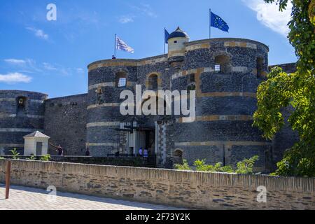 Angers, France - 23 août 2019 : Château Angers est un château médiéval situé dans la ville d'Angers, dans le département du Maine-et-Loire, en France Banque D'Images