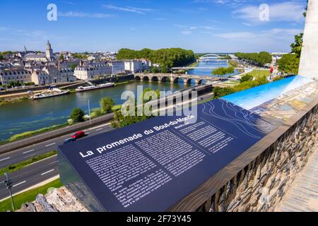 Angers, France - 23 août 2019 : vue sur le Maine et la ville d'Angers depuis le point de vue proche du château d'Angers, département du Maine-et-Loire Banque D'Images