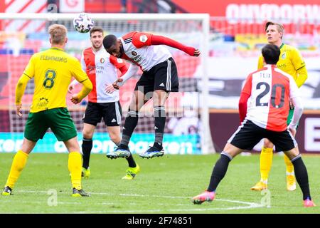 ROTTERDAM, PAYS-BAS - AVRIL 4 : Zian Flemming de Fortuna Sittard, Leroy fer de Feyenoord Rotterdam pendant le match Eredivisie entre Feyenoord et Banque D'Images