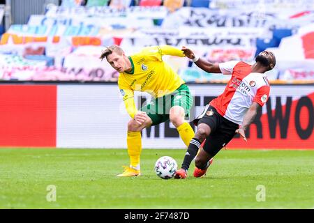 ROTTERDAM, PAYS-BAS - AVRIL 4: Zian Flemming de Fortuna Sittard, Rigeciano HAP de Feyenoord Rotterdam pendant le match Eredivisie entre Feyenoor Banque D'Images