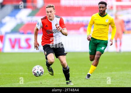 ROTTERDAM, PAYS-BAS - AVRIL 4 : Jens Toornstra de Feyenoord Rotterdam pendant le match Eredivisie entre Feyenoord et Fortuna Sittard à Stadion F Banque D'Images