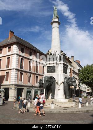 La Fontaine des éléphants, Chambéry, France Banque D'Images