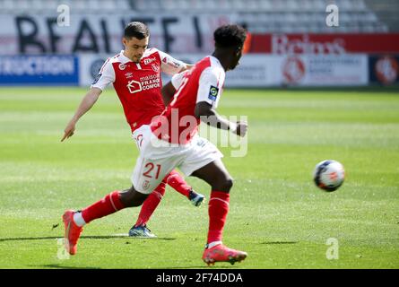 Mathieu Cafaro de Reims lors du championnat français Ligue 1 match de football entre Stade de Reims et Stade Rennais (Rennes) le 4 avril 2021 au Stade Auguste Delaune à Reims, France - photo Jean Catuffe / DPPI Banque D'Images
