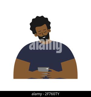 Concept plat à isolation vectorielle. Caricature africain l'homme américain écrit des sms sur le téléphone en utilisant le messager. Un jeune homme adulte est un partenaire de recherche par application Illustration de Vecteur