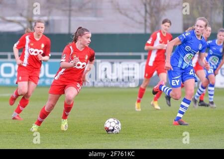 Oostakker, Belgique. 03ème avril 2021. Davinia Vanmechelen (25) de Standard photographié lors d'un match de football féminin entre AA Gent Ladies et Standard Femina de Liège le premier jour de match 1 de la saison 2020 - 2021 de la Super League belge Scooore Womens, samedi 3 avril 2021 à Oostakker, Belgique . PHOTO SPORTPIX.BE | SPP | STIJN AUDOOREN Credit: SPP Sport Press photo. /Alamy Live News Banque D'Images