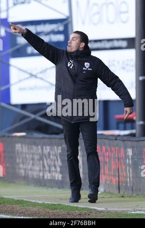 Luton, Royaume-Uni. 05 avril 2021. Barnsley Manager Valrien Isma'l lors du match de championnat EFL Sky Bet entre Luton Town et Barnsley à Kenilworth Road, Luton, Angleterre, le 5 avril 2021. Photo de Ken Sparks. Utilisation éditoriale uniquement, licence requise pour une utilisation commerciale. Aucune utilisation dans les Paris, les jeux ou les publications d'un seul club/ligue/joueur. Crédit : UK Sports pics Ltd/Alay Live News Banque D'Images