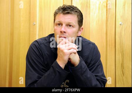 Steve Cotterill Portsmouth Directeur. 3/8/2010. PHOTO DAVID ASHDOWN Banque D'Images