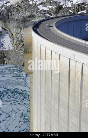 France, Savoie, Tignes 1800, les Boisses, barrage de Tignes, Haute Tarentaise, massif de la Vanoise (vue aérienne) Banque D'Images