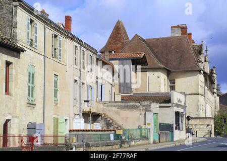 France, Dordogne, Périgord blanc, Périgueux, boulevard Georges Saumande avec la Maison des Consuls (XVe siècle) en arrière-plan Banque D'Images