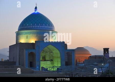 Iran, Yazd, classé au patrimoine mondial par l'UNESCO, mosquée de Jameh (mosquée du vendredi) au coucher du soleil Banque D'Images