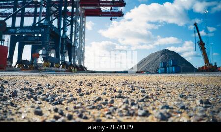 Expédition de grues au-dessus des mers à l'Europe et la Suède . Photo de haute qualité Banque D'Images