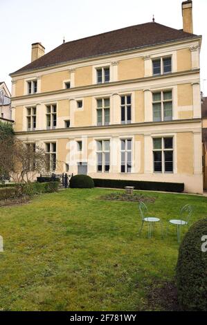 France, Aisne, Château-Thierry, Musée Jean de la Fontaine - ville de Château-Thierry dans le lieu de naissance du poète et écrivain, la façade Renaissance sur le côté du jardin Banque D'Images