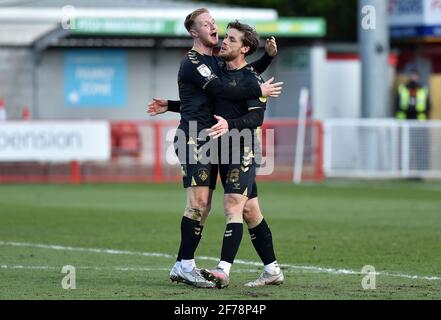 Crawley, Royaume-Uni. 05 avril 2021. CRAWLEY, ANGLETERRE. 5 AVRIL le conor McAleny d'Oldham Athletic célèbre le premier but de son côté du jeu lors du match Sky Bet League 2 entre Crawley Town et Oldham Athletic au Broadfield Stadium, Crawley, le lundi 5 avril 2021. (Credit: Eddie Garvey | MI News) Credit: MI News & Sport /Alay Live News Banque D'Images