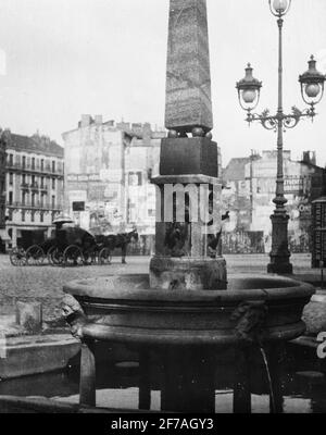 L'image de l'icône SkiopT avec les motifs de la fontaine à l'extérieur de la cathédrale Saint-Étienne de Toulouse.l'image a été stockée en carton étiqueté: Höstesan 1907. Toulouse 7.no 17 XIII Texte sur l'image : 'St. Etienne'. Banque D'Images